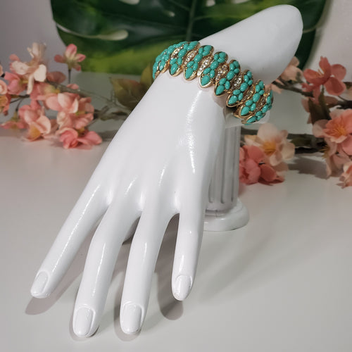 Graceful Turquoise Bracelet