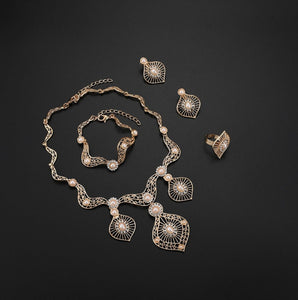 Uncomplicated Jewelry Set