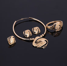 Load image into Gallery viewer, Squared Swirl Jewelry Set